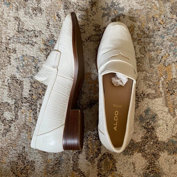ALDO Women's White and Cream Loafers - Picture 4 of 5
